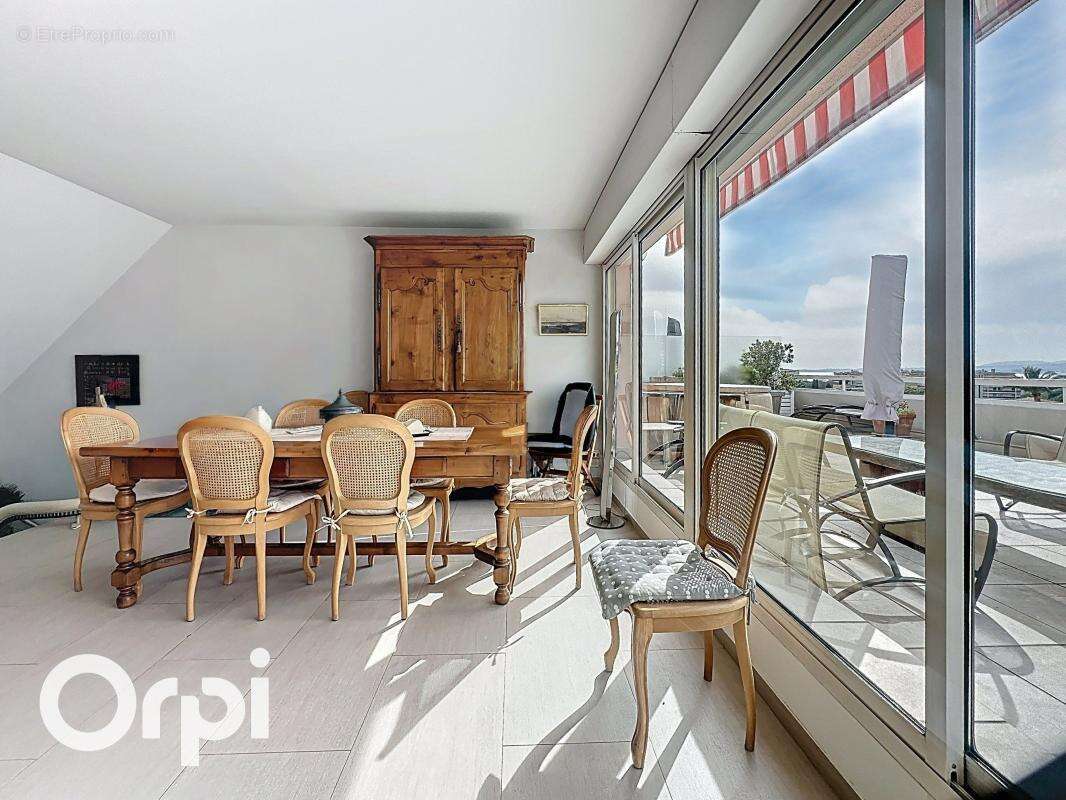 Appartement à CAGNES-SUR-MER