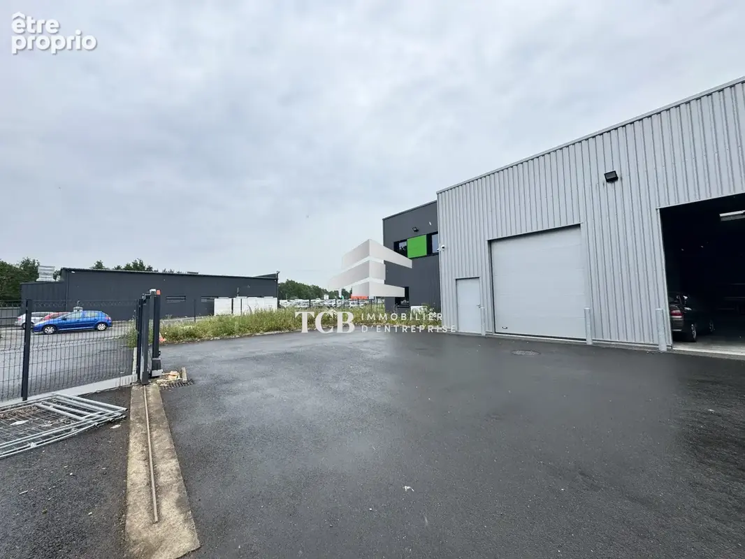 Commerce 690 m² à Geneston  - photo 6