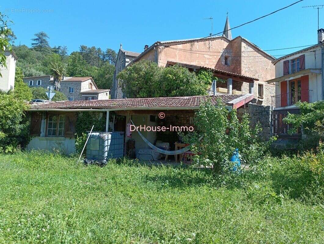 Maison à UCEL