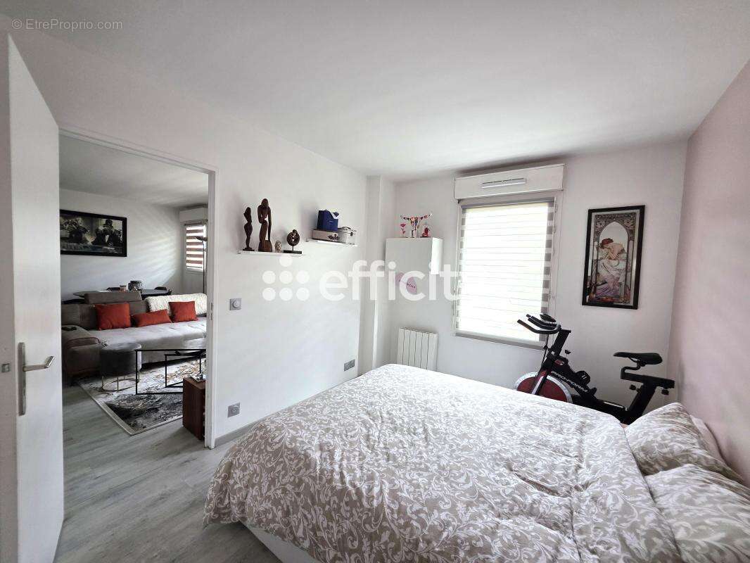 Appartement à CHATILLON