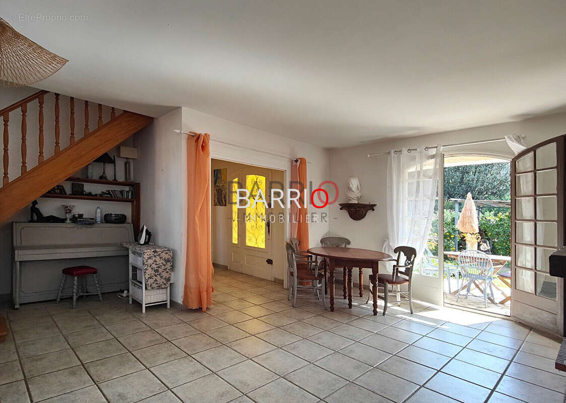 Maison à LAROQUE-DES-ALBERES