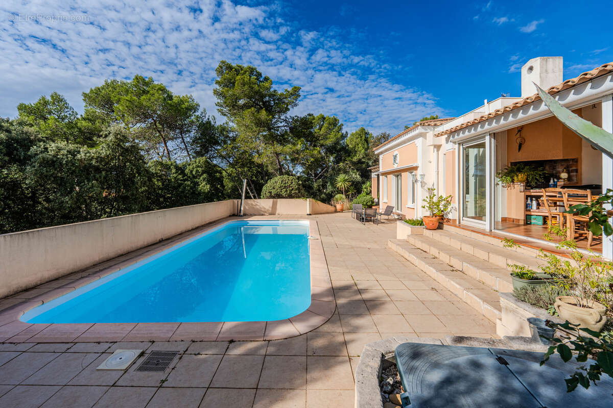 Maison à SAINT-MATHIEU-DE-TREVIERS