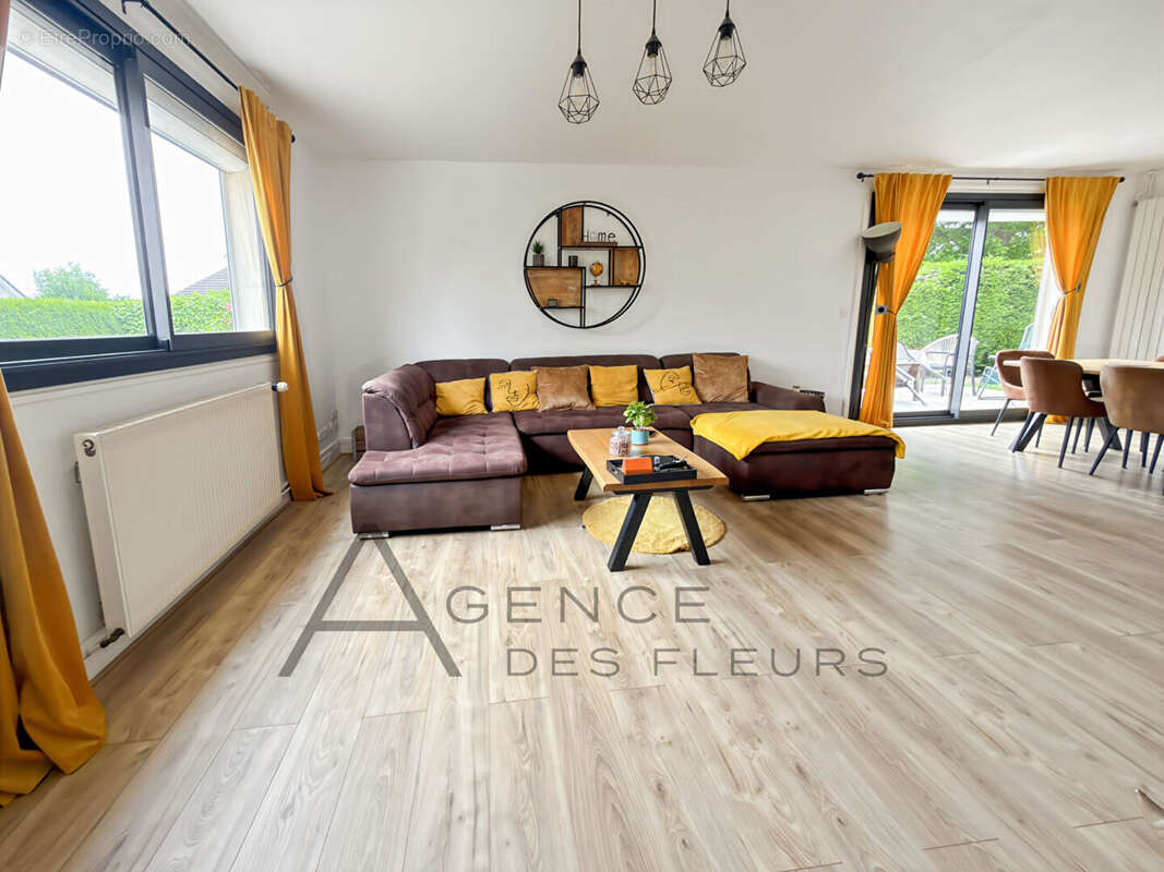 Maison Elbeuf 2237m2 - photo 6