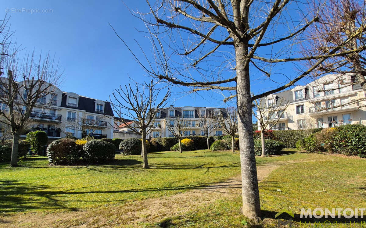 Appartement à THIAIS