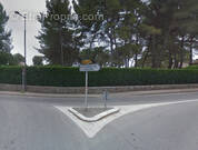 Parking à LA ROQUETTE-SUR-SIAGNE