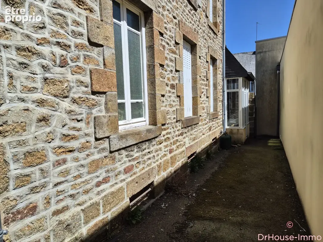 Maison 5 pièces 110 m² à vendre à Gorron (53120) - photo 4