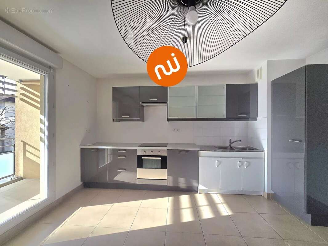 Appartement à TASSIN-LA-DEMI-LUNE