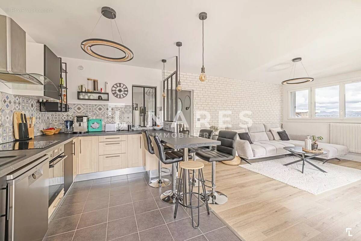 Appartement à MARSEILLE-10E