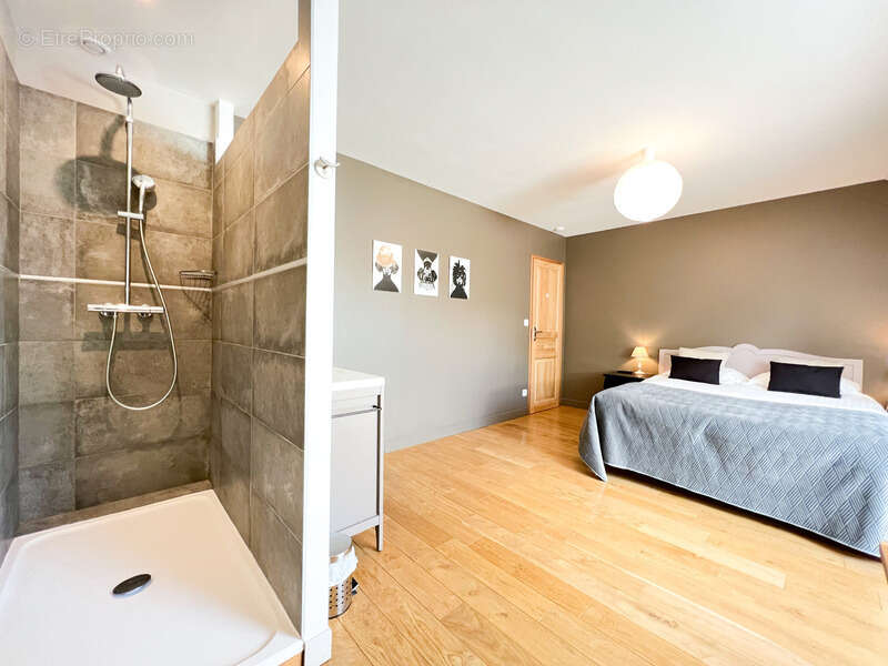 Locaux/Biens immobiliers - photo 5