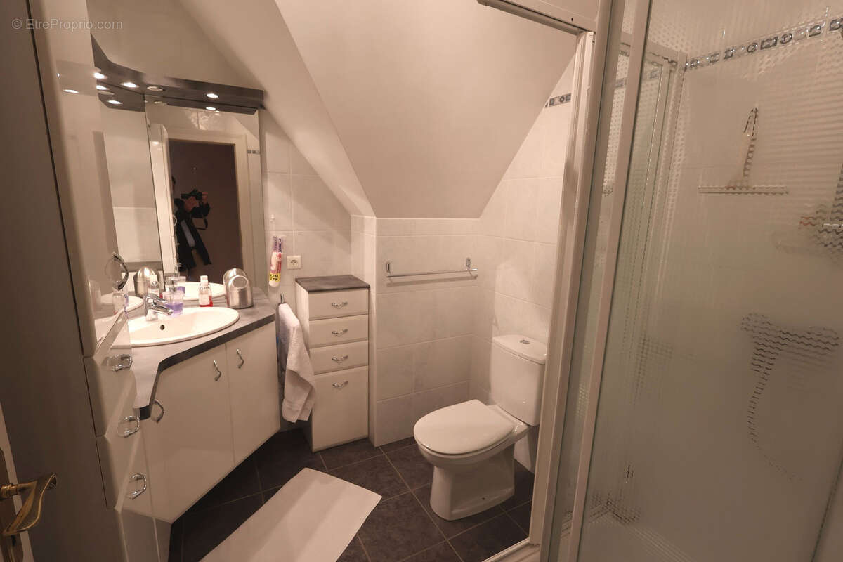 Maison à VILLAGE-NEUF