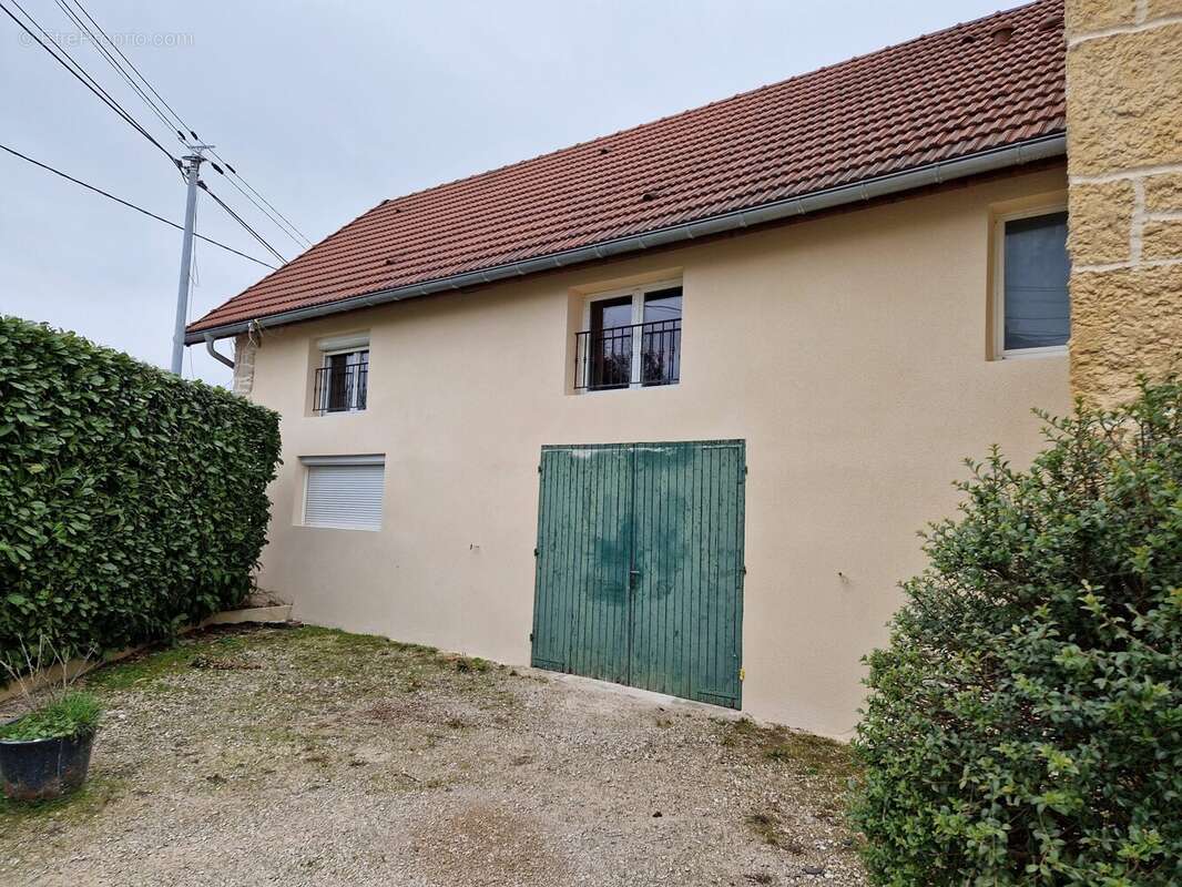 Maison à SAINT-LOUP-GEANGES