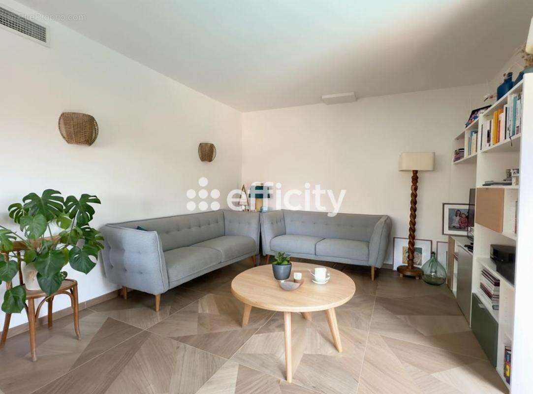 Maison à SAUSSET-LES-PINS