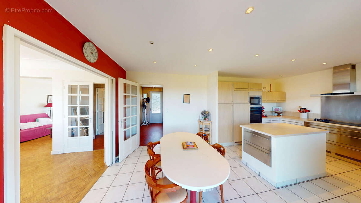 Maison à BARAQUEVILLE