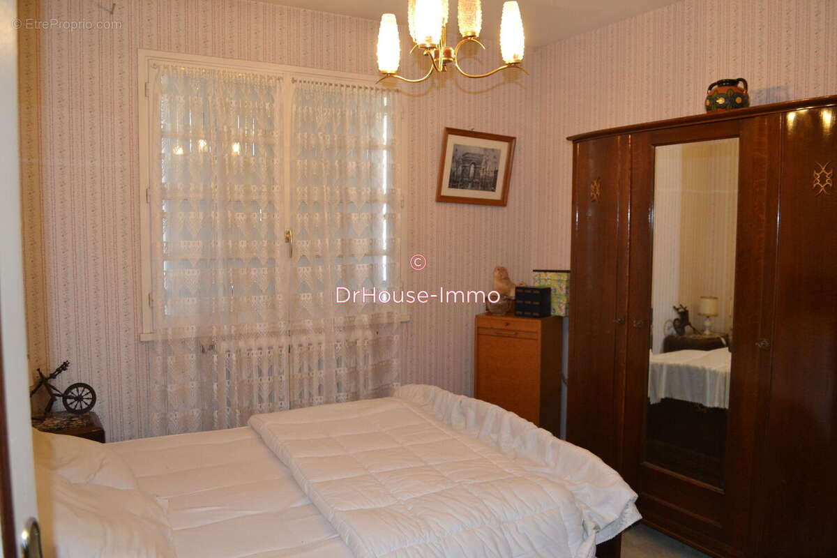 Maison 143 m² à Neuilly-En-Dun  - photo 9
