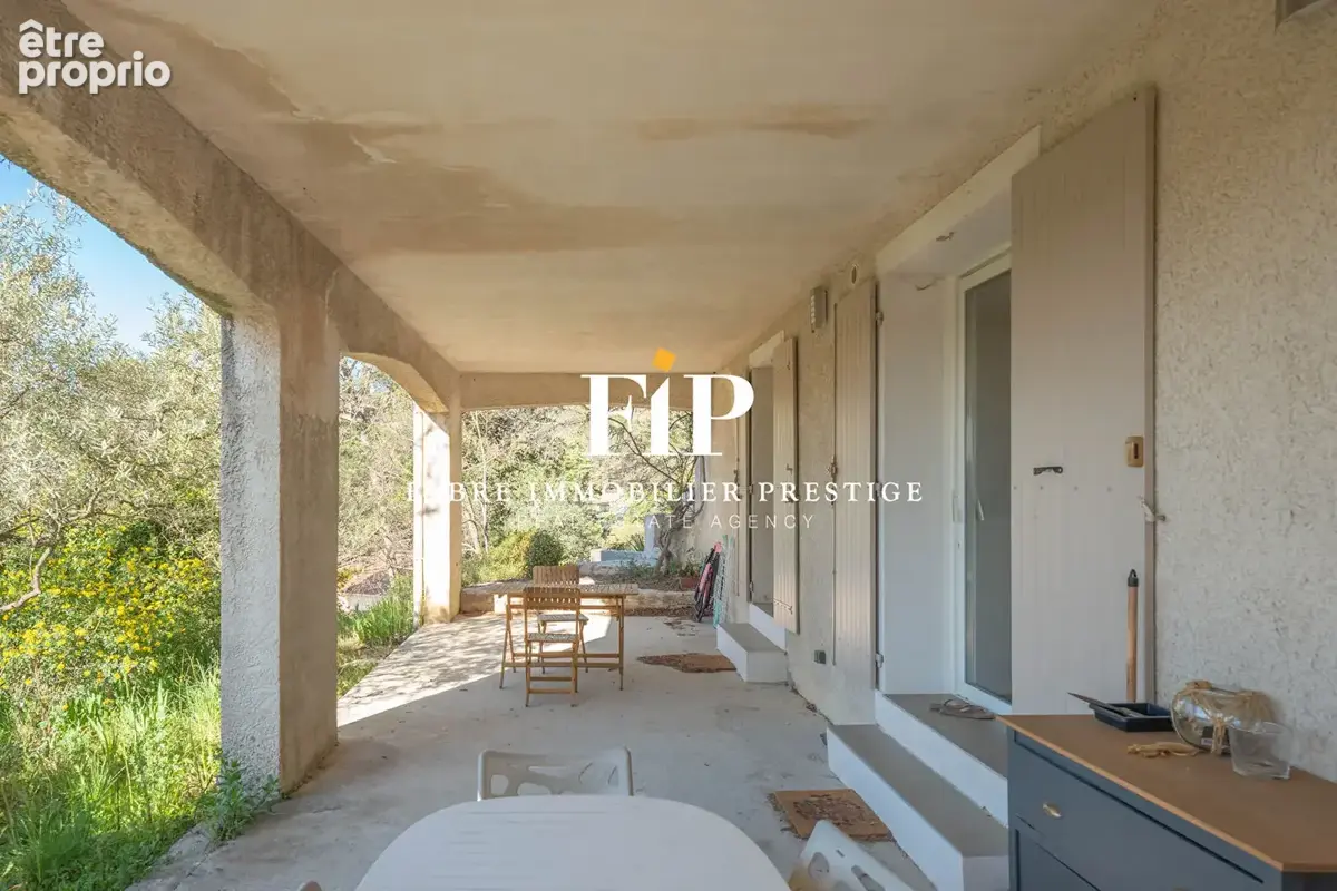 À 2 km du centre d'Aix ? Maison 250 m² , 10 pièces, avec vue - photo 15