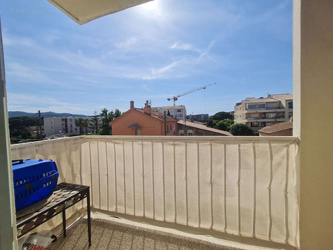 Appartement 4 pièces de 75,59m² +Parking privé + Cave***(83500) LA SEYNE SUR MER -MAR VIVO*** - photo 9