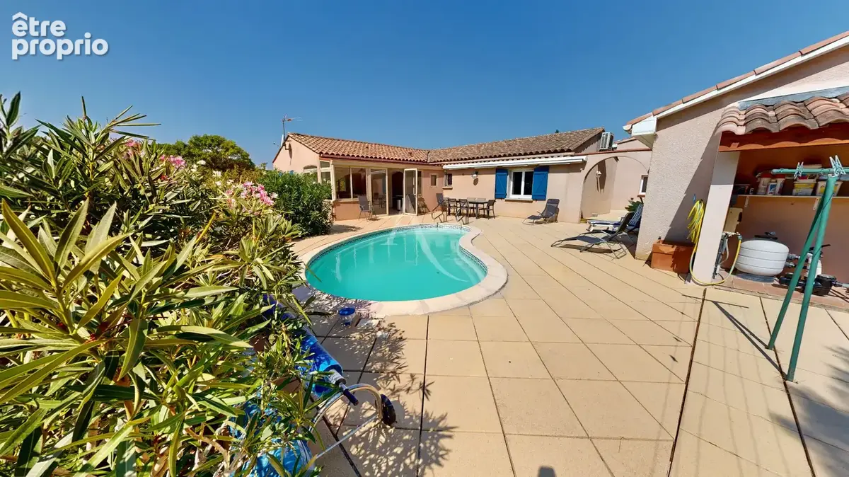 Proche de CARCASSONNE, Maison de plain pied, Dépendance et piscine. - photo 4