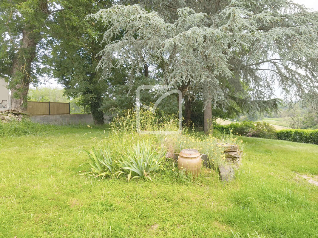 Maison à LOYAT