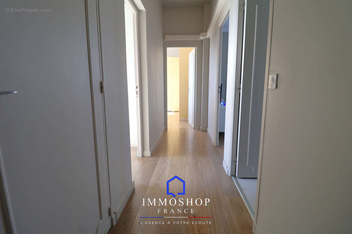 Appartement à MARSEILLE-7E