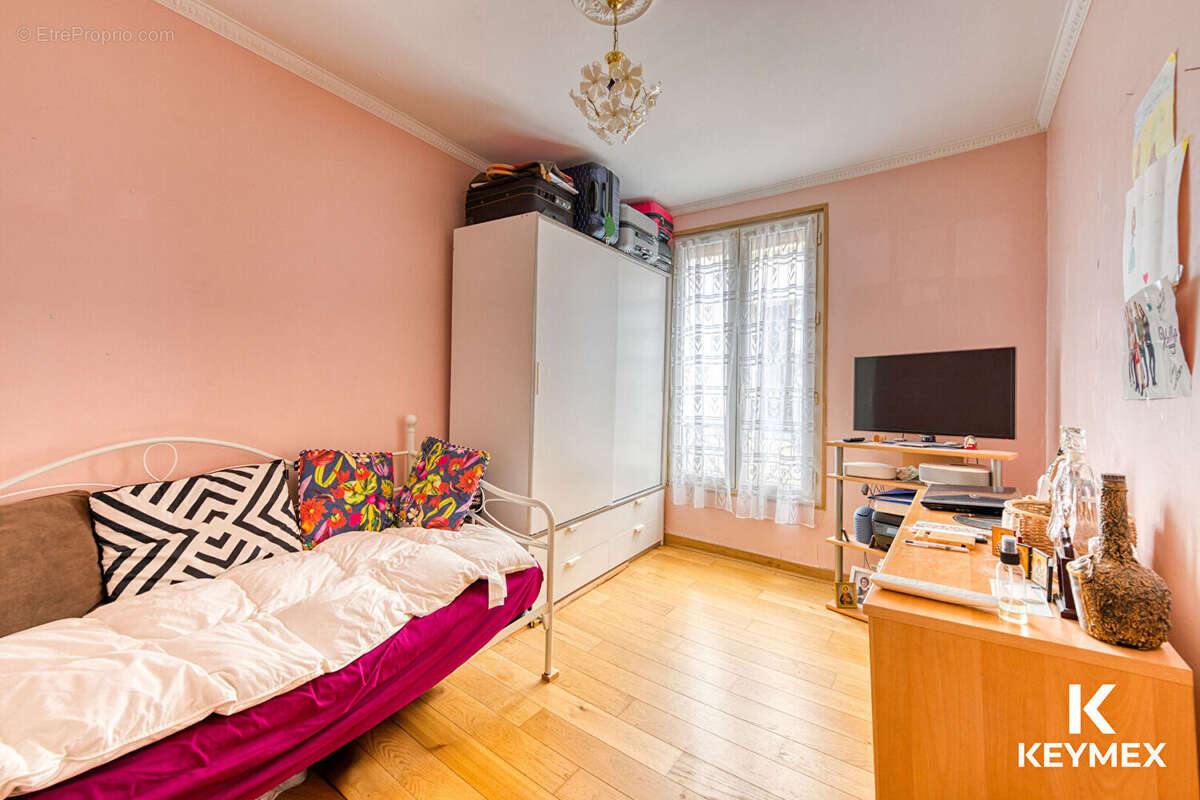 Appartement à PARIS-20E