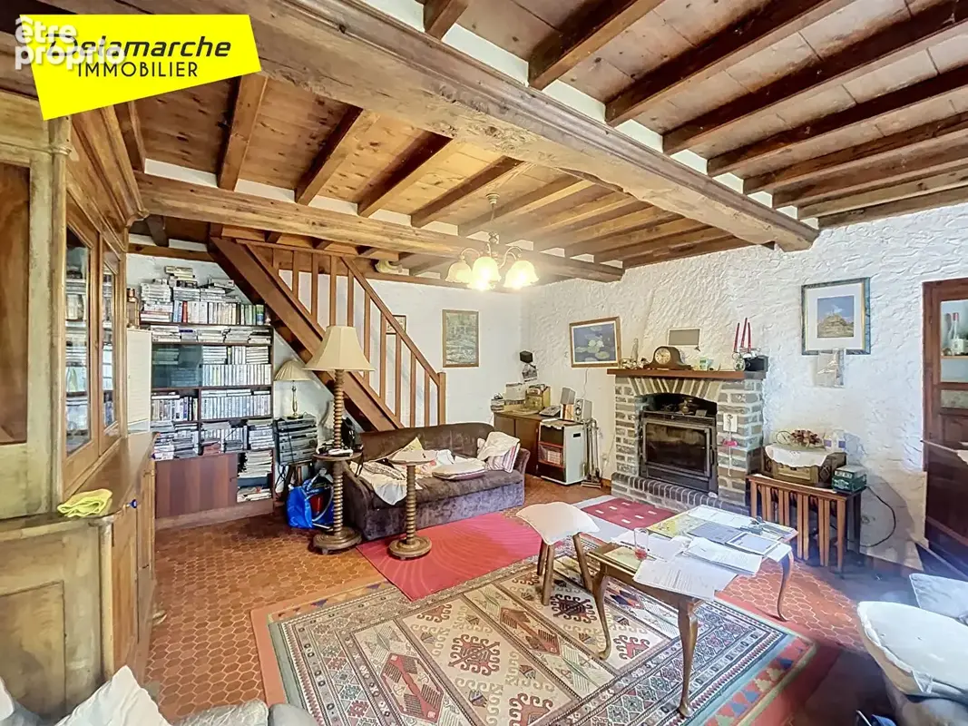 Maison de campagne 3 pièces, dépendances sur terrain de 3854 m² à vendre  au  Mesnil Aubert 50510) - photo 2