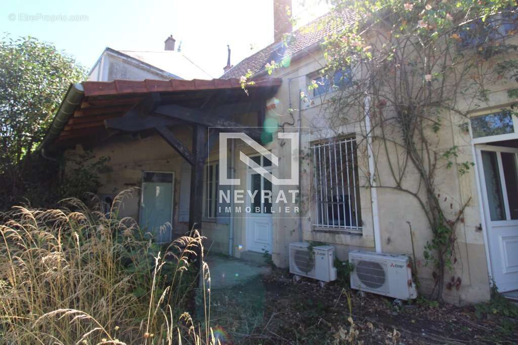 Maison 3 chambres, grange, dépendances et jardin clos - photo 4