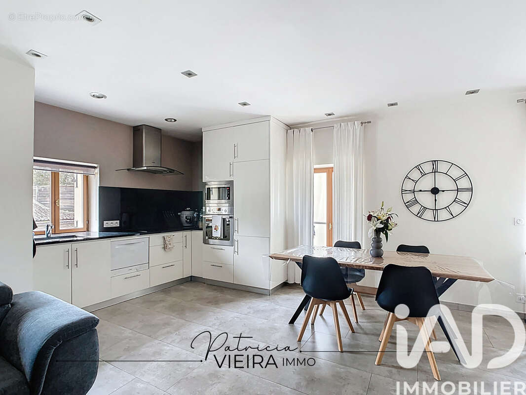 Photo 3 - Appartement à LA QUEUE-EN-BRIE