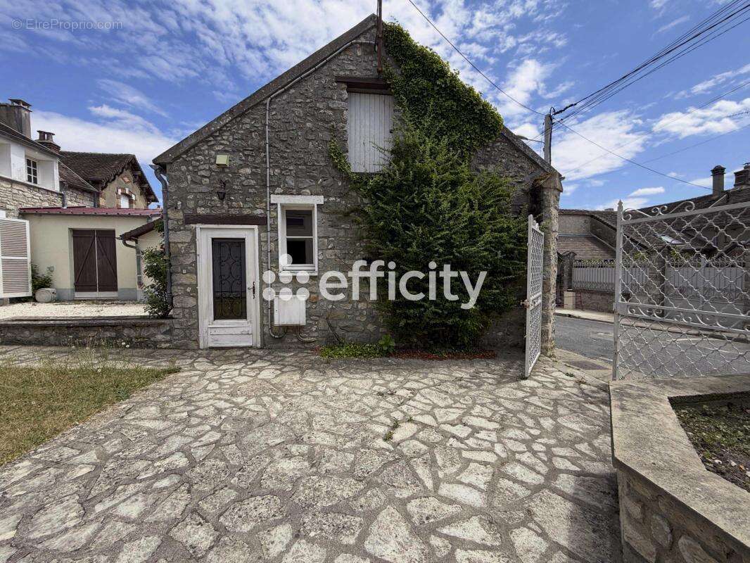 Maison 203 m² à Grez-Sur-Loing  - photo 4
