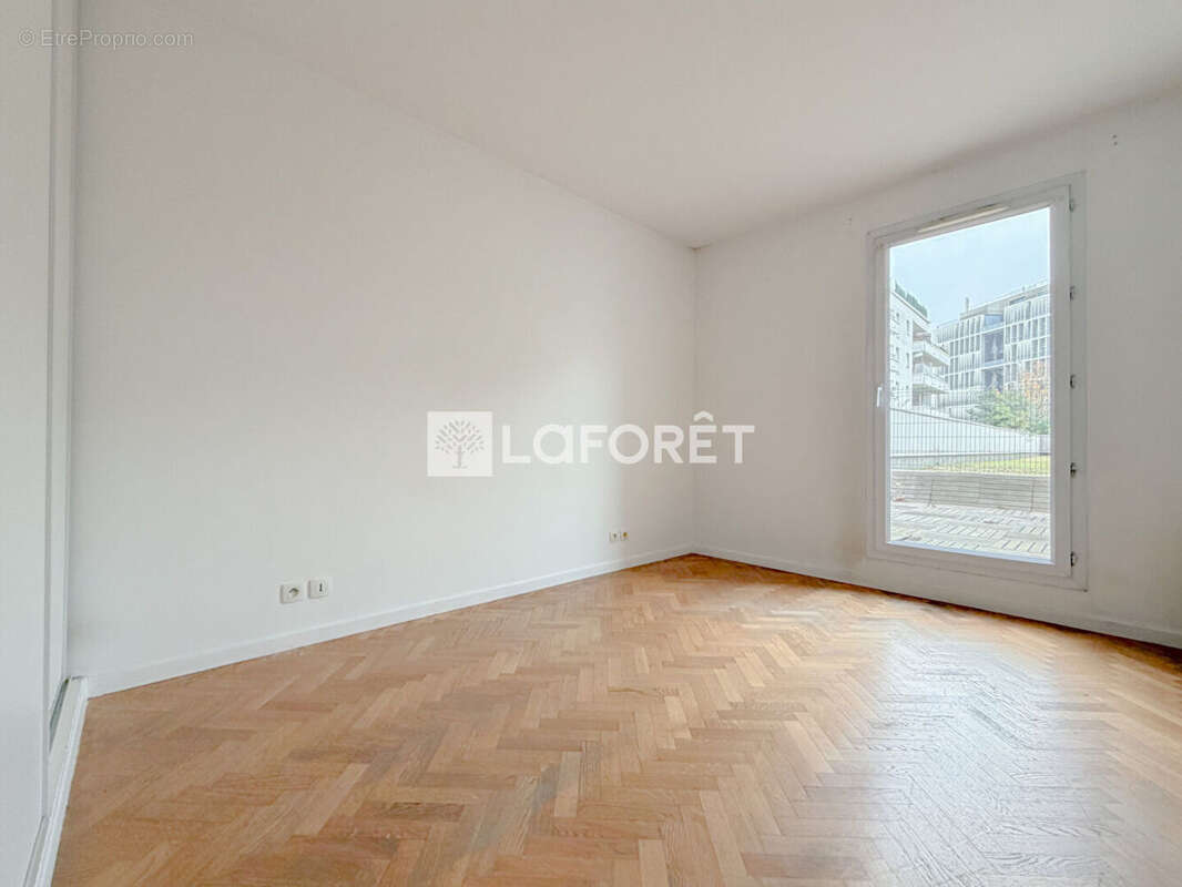 Appartement à MONTROUGE