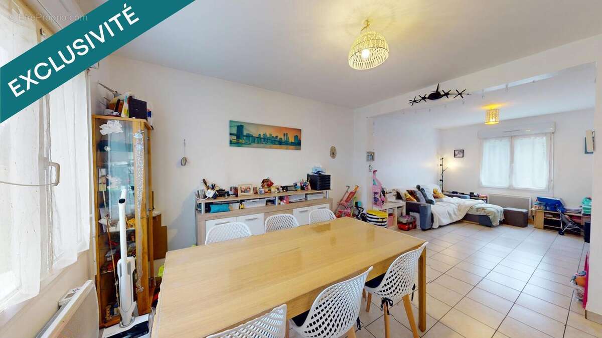 Photo 4 - Maison à LE TREVOUX