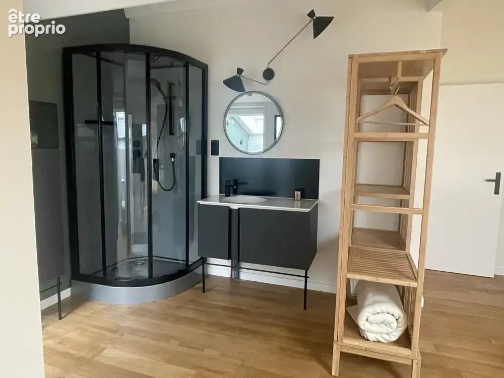 Grande maison d'habitation dans le bourg du Cellier - photo 10