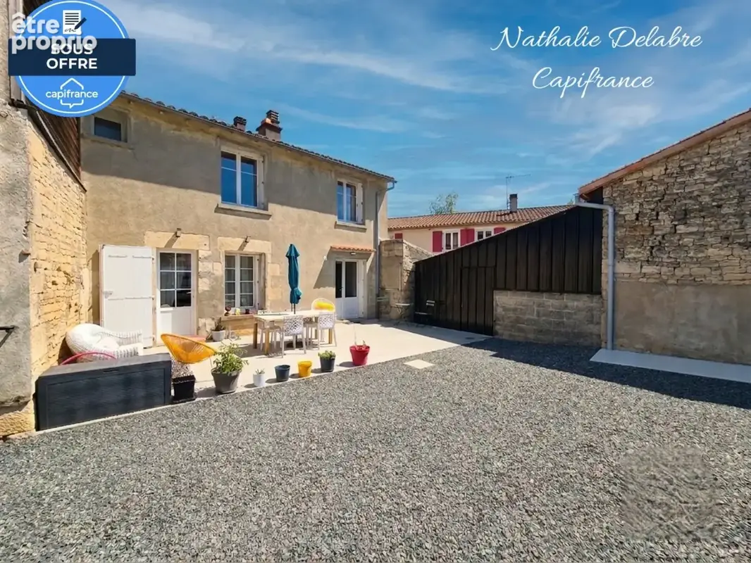 Maison à LA CRECHE