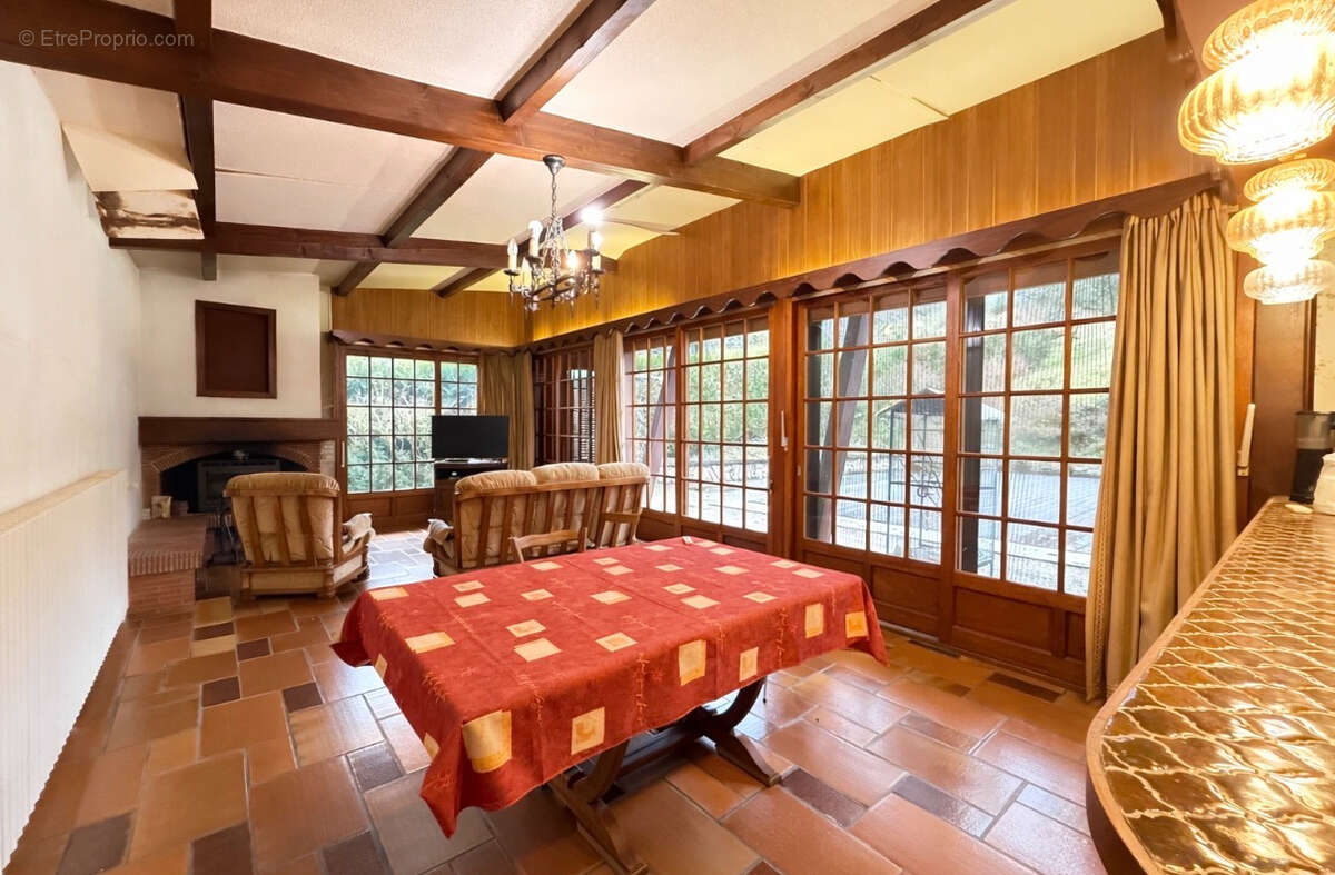 Maison à LONS-LE-SAUNIER