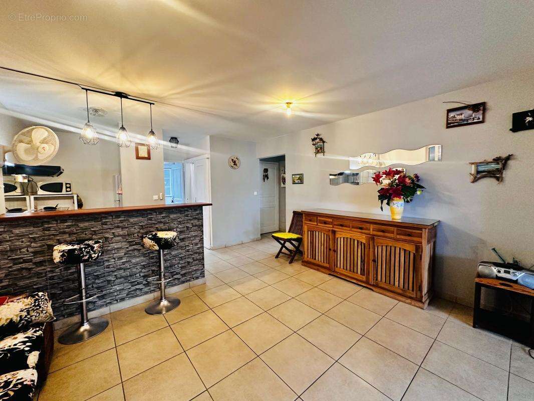 Appartement à LES TROIS-ILETS