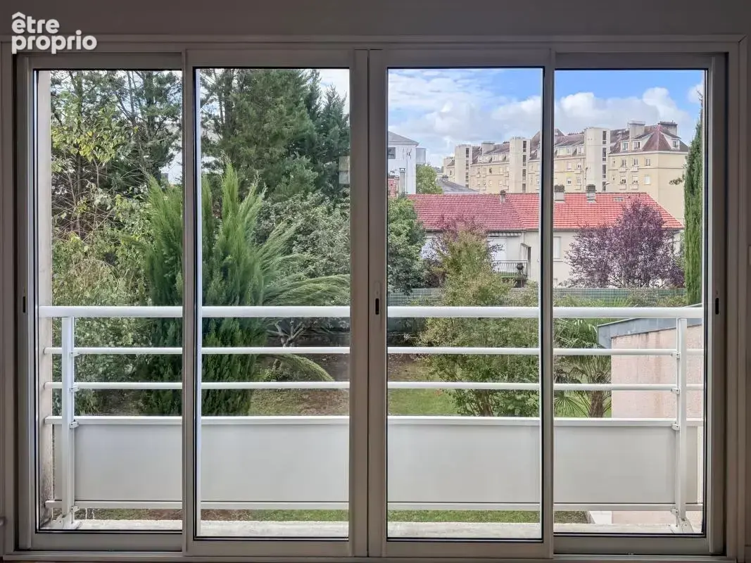 Clos chassaing /magnifique maison de ville / 5 chambres/ 3 sdb / jardin plat + terrasses/ garage et grand stationnement - photo 27