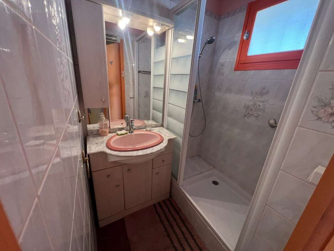 T2 de 30m² avec PISCINE - photo 9