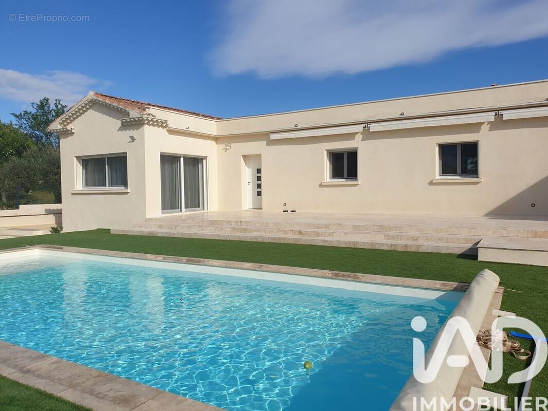 Photo 1 - Maison à UCHAUD