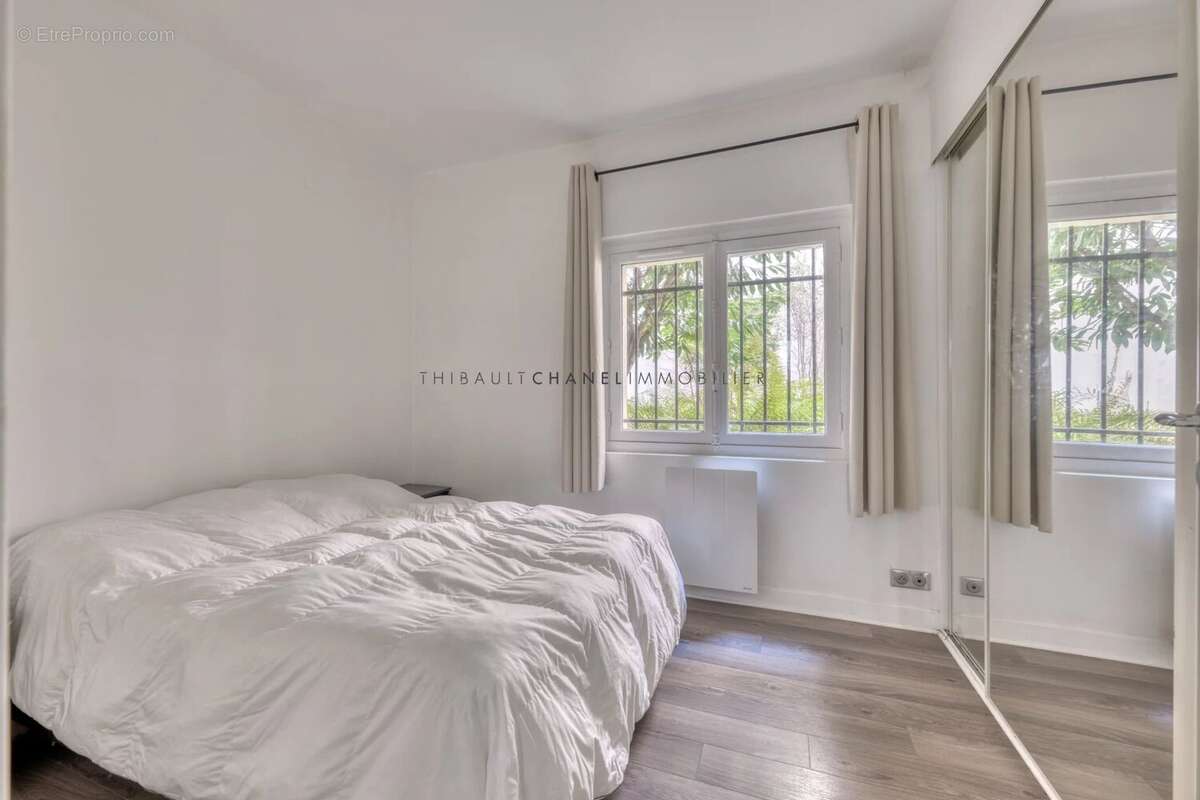 Appartement à PARIS-2E