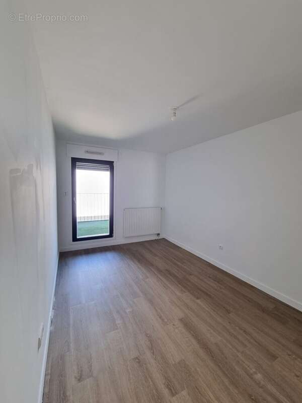 Appartement à PARIS-19E