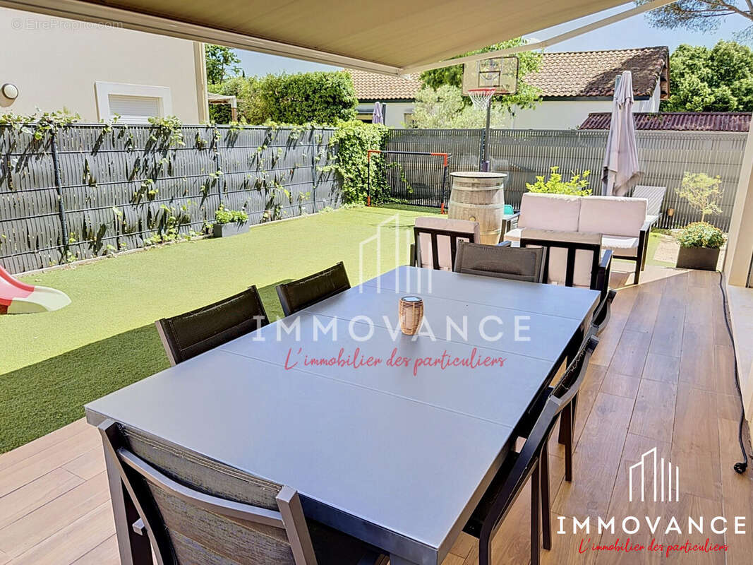 Maison 86 m² à Cournonsec  - photo 4