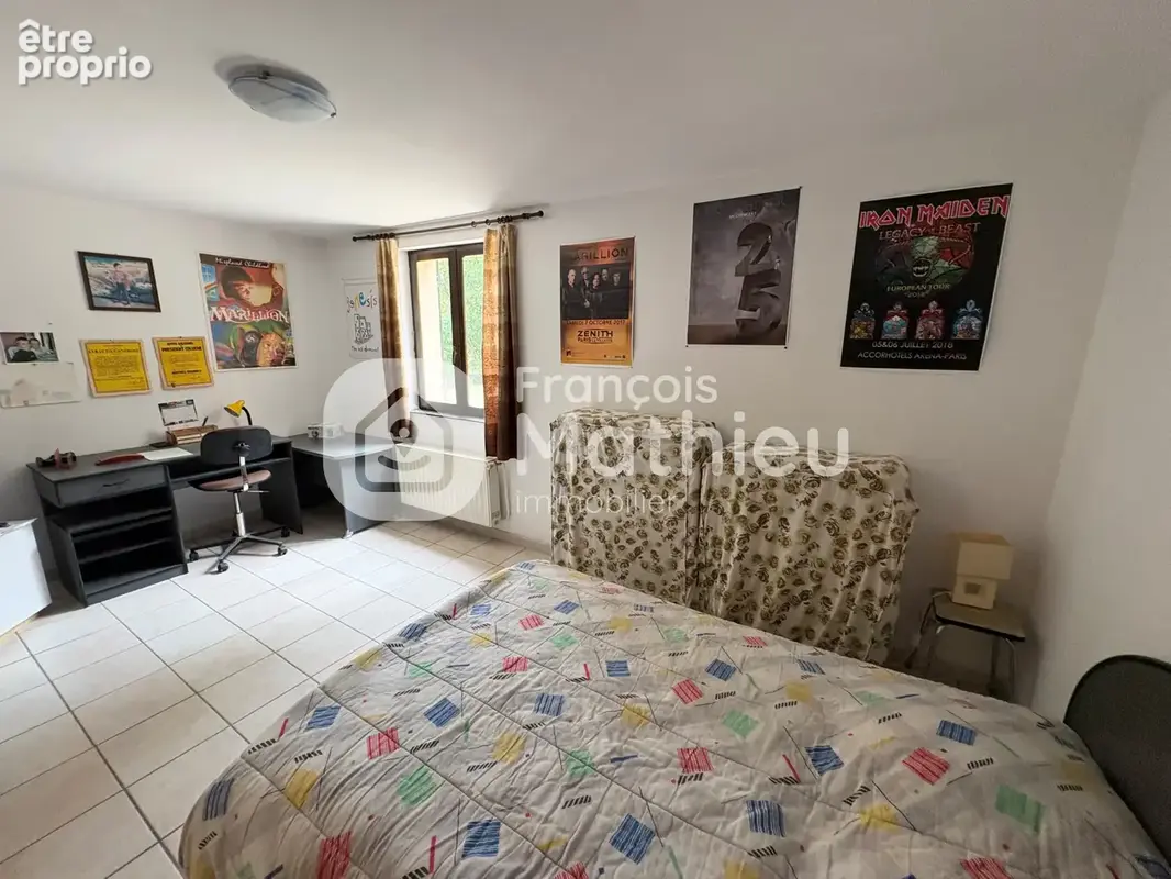 Saint Marcel : Maison beaujolaise 140m2 hab - 5 chambres - garage - terrain 651m2 - photo 9