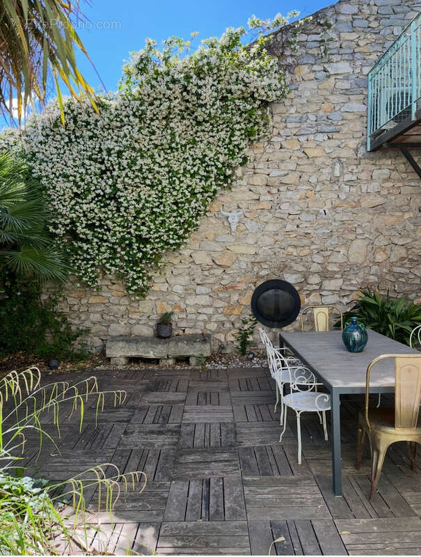 Maison à SAINT-LAURENT-D&#039;AIGOUZE