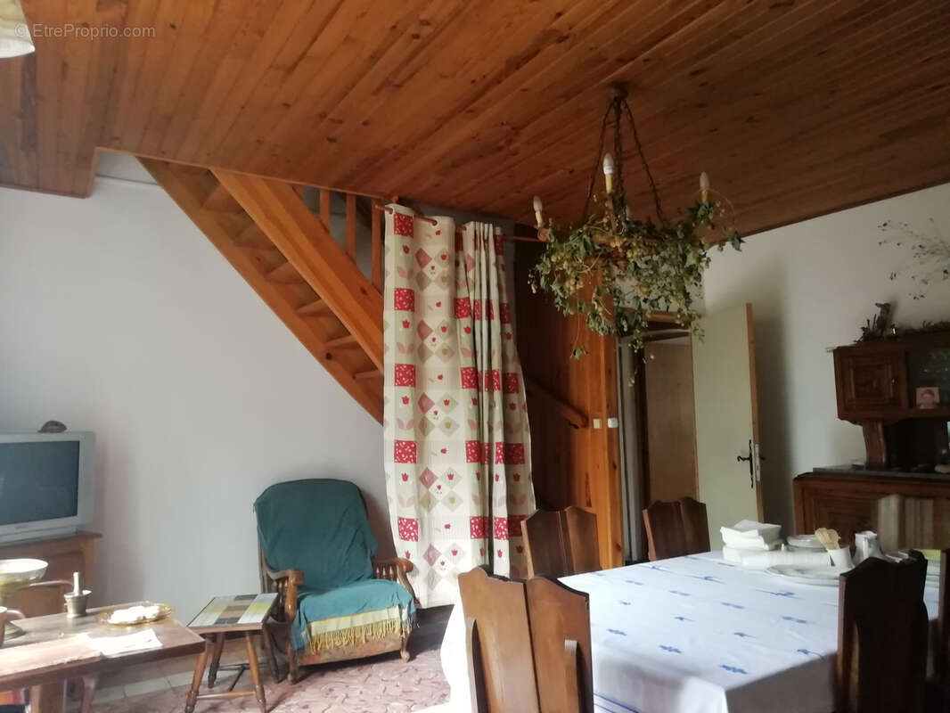Grand appt t3 + jardin + garage + cave - chamborigaud - photo 2