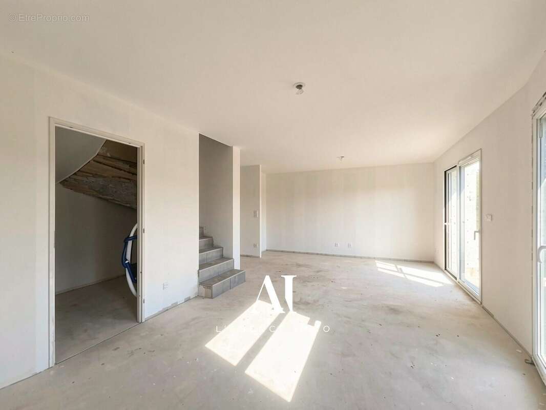 Maison 73 m² à Pont-D'ain  - photo 8
