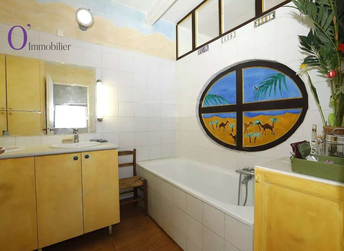 Appartement à PARIS-11E