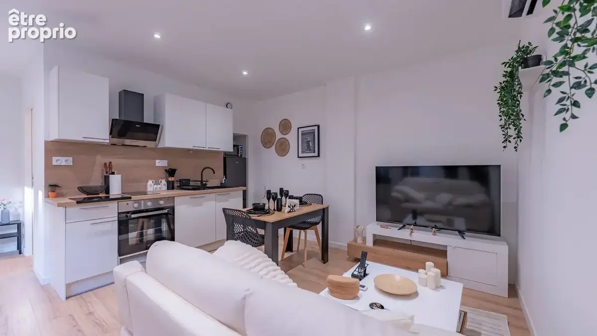 Appartement 421 m² à vendre à La Cote-Saint-Andre (38260) - photo 8