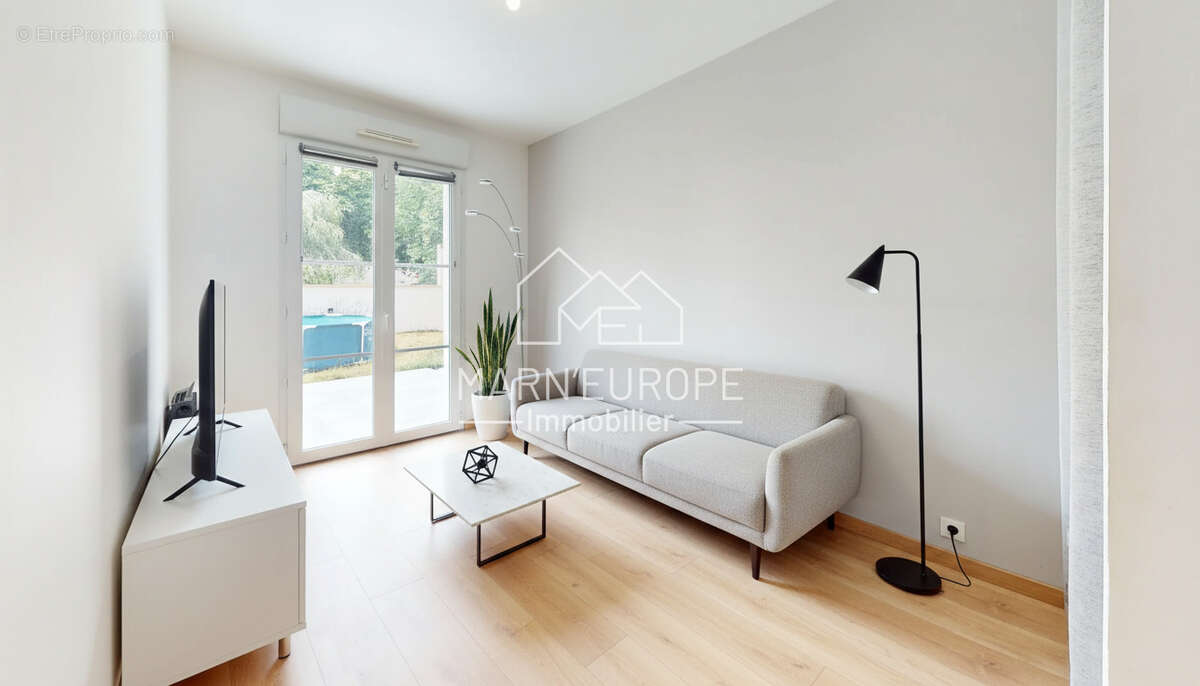 Maison 5 pièces de 90m2 à Charny (77410) - photo 2