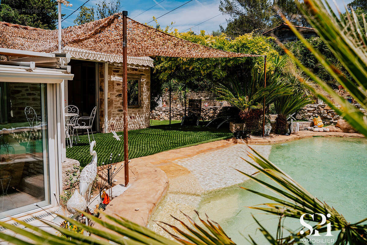 Maison avec piscine à vendre à Sainte-Anastasie-sur-Issole   Havre de paix sans vis-à-vi - photo 5