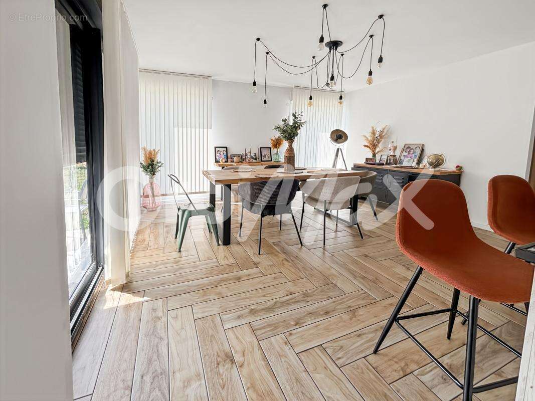 Maison à RETY
