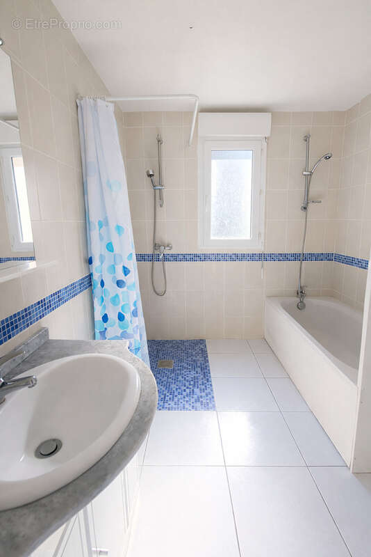 Maison à PONT-DE-METZ